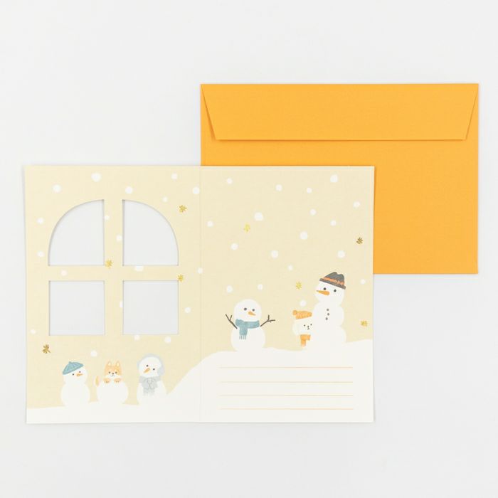 Card with snowmen and a yellow envelope on a white background