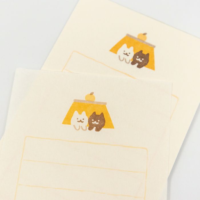 Letter paper with cute cat illustrations on a white background